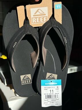 New REEF Element TQT 2.0 Mens Flip Flop Sandals - Bottle Opener-Black, Size 11